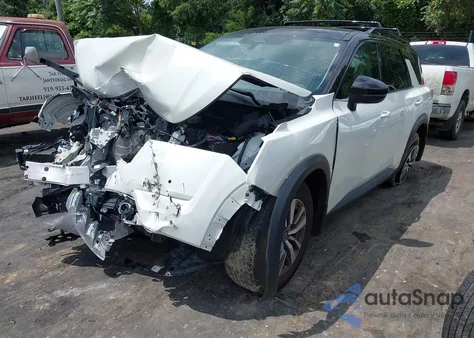 2023 Nissan Pathfinder Sl 4Wd z USA, uszkodzony, nr VIN 5N1DR3CC6PC237854